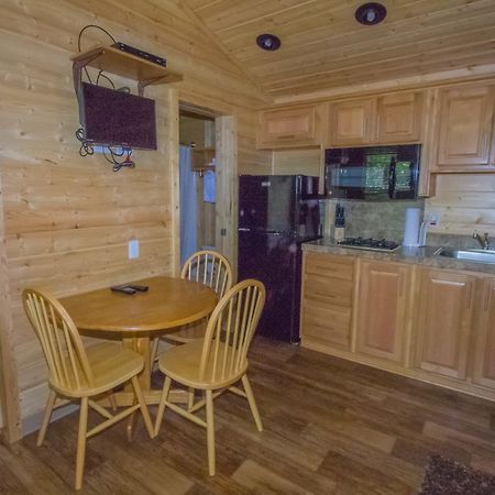 Oakzanita Springs Camping Resort Cottage 4 Descanso Eksteriør billede