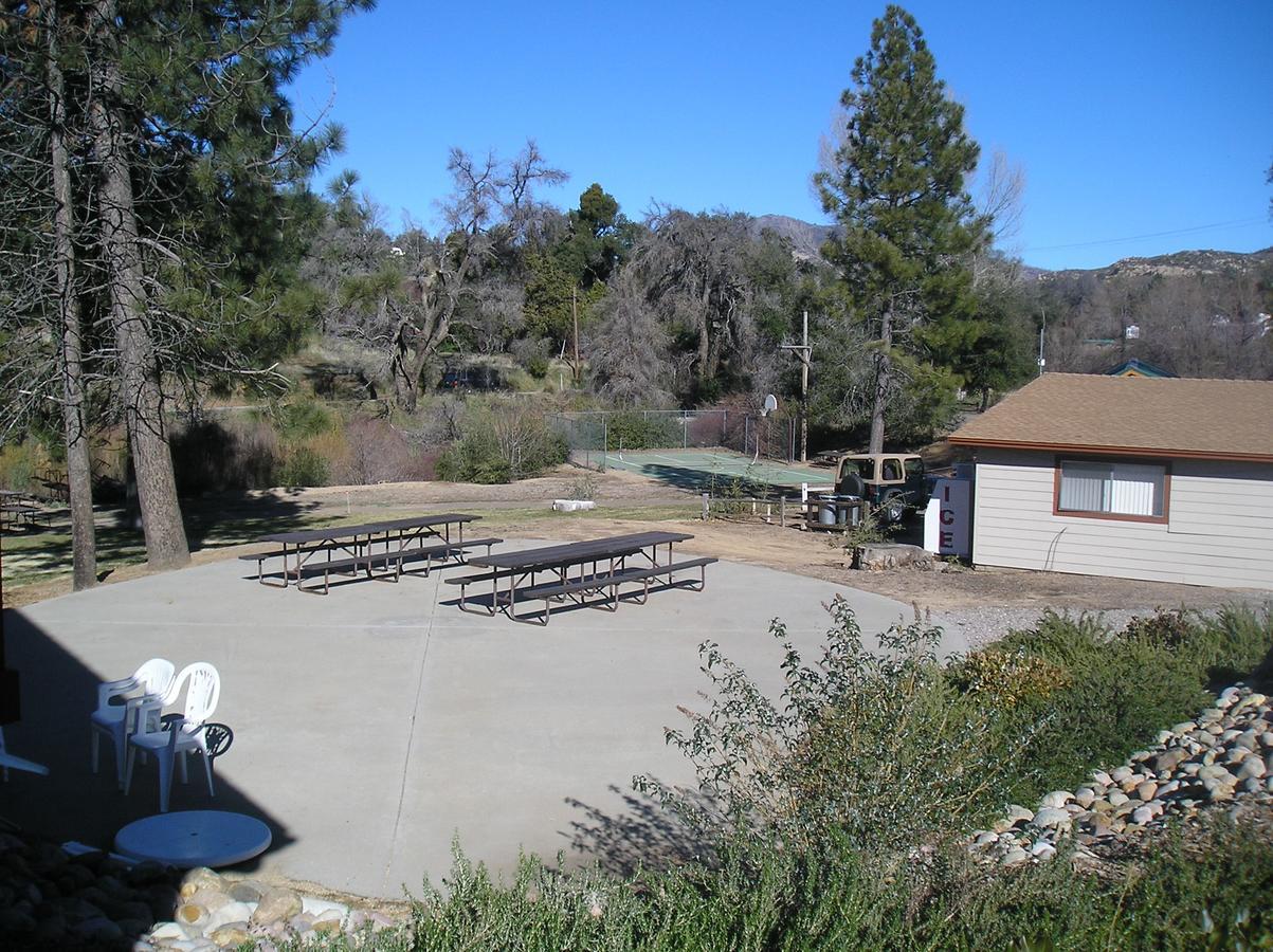 Oakzanita Springs Camping Resort Cottage 4 Descanso Eksteriør billede
