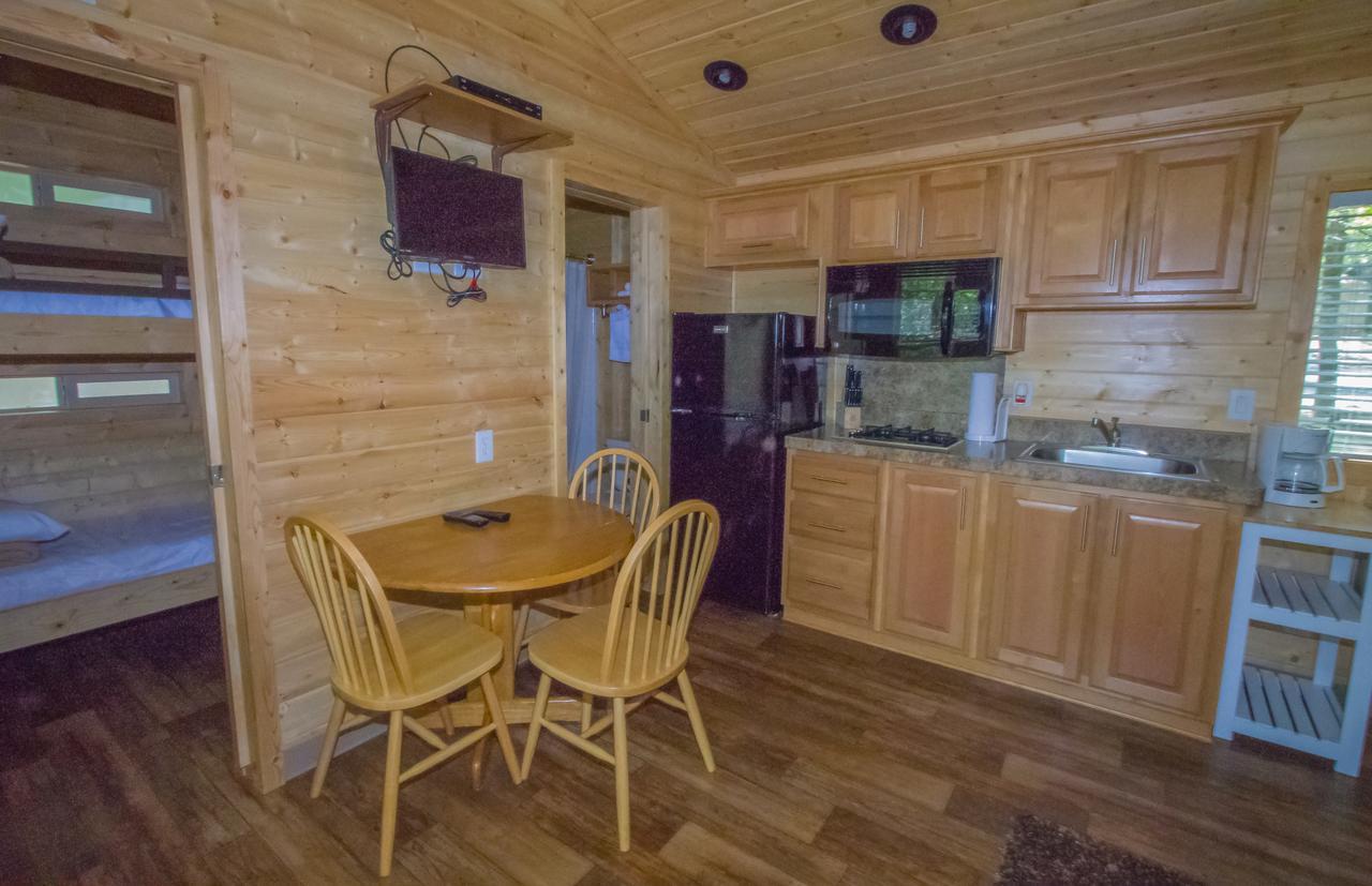 Oakzanita Springs Camping Resort Cottage 4 Descanso Eksteriør billede
